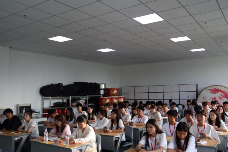 凝聚青春力量 续写时代担当丨石河子工程职业技术学院2025年度学生会换届竞选大会