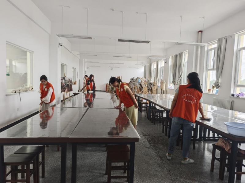 感恩母校传薪火·青春践行显担当丨人文社科系党支部开展实习生离校前志愿服务活动